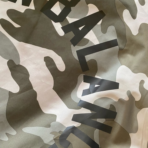 🍻 NEW BALANCE Camo Coach Lined Jacket XL 🍻💚 - Picture 13 of 14